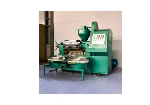 Automatic rapeseed oil extraction machine