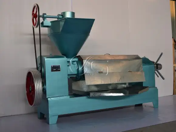 Sunflower oil pressing unit with control panel